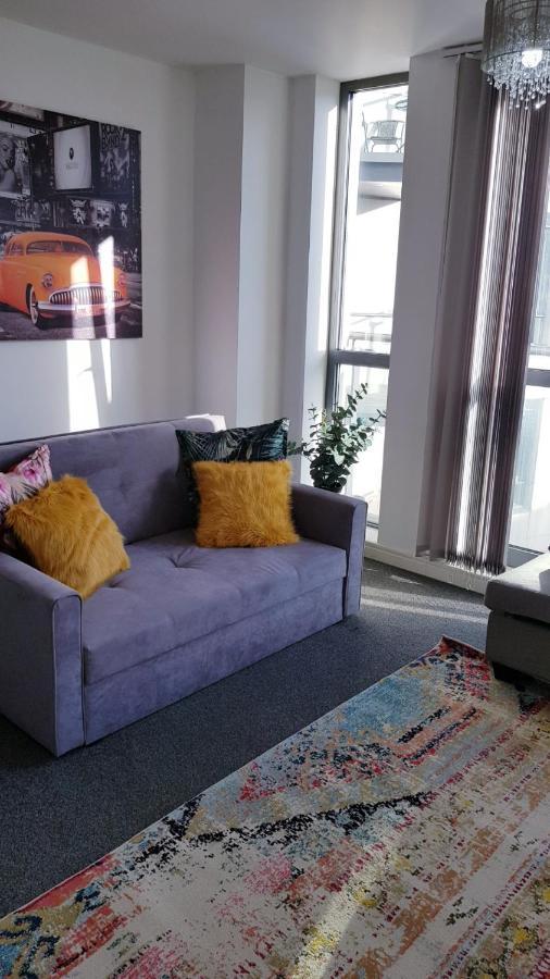 City Centre 1 Bed Apartment With Free On Site Parking With Cctv By Lets Relocations Birmingham Exterior photo