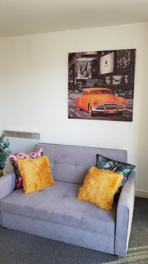 City Centre 1 Bed Apartment With Free On Site Parking With Cctv By Lets Relocations Birmingham Exterior photo